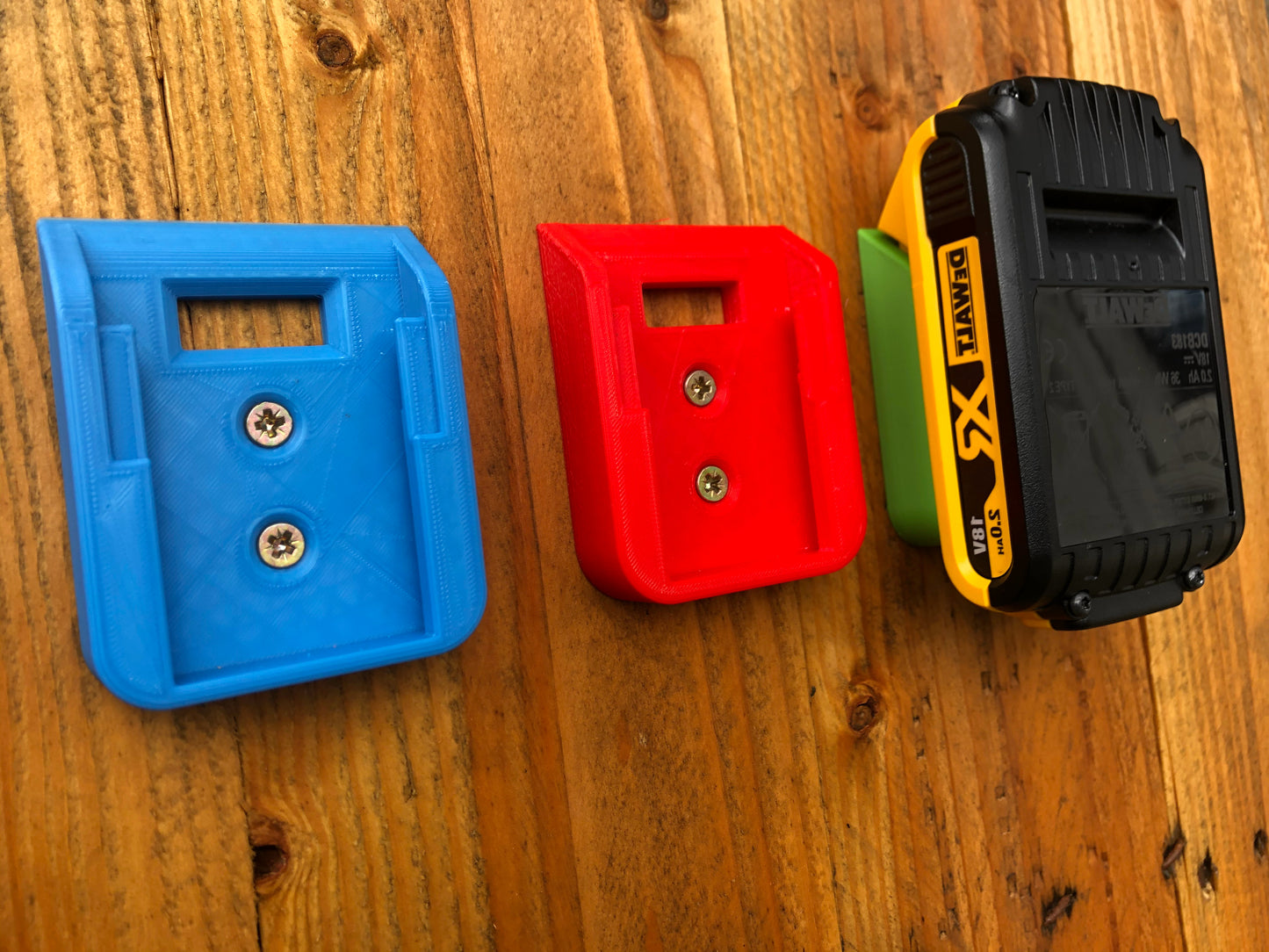 Battery Mount/Holder for Dewalt 18V and 20V Batteries